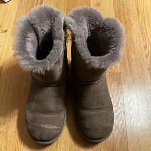 Gray Bailey Button UGGs Size 8.